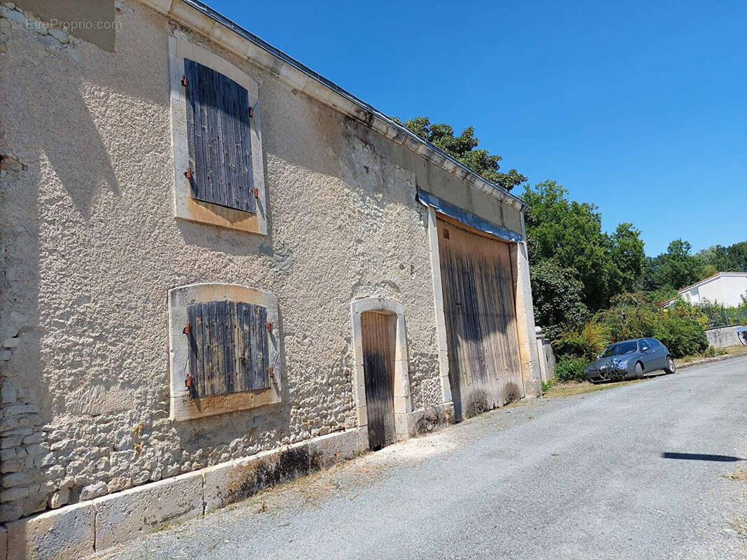 Autre à VERVANT