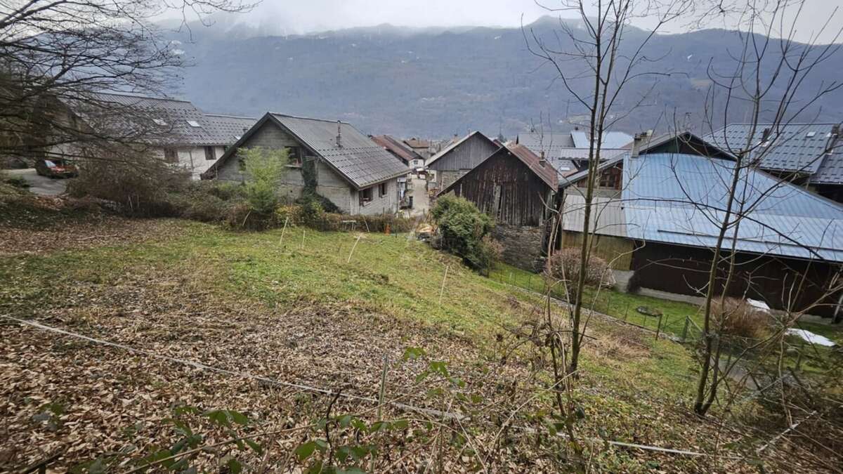 Terrain à LA BATHIE