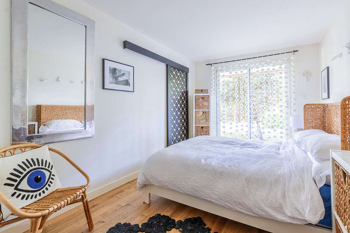 Appartement à VERRIERES-LE-BUISSON