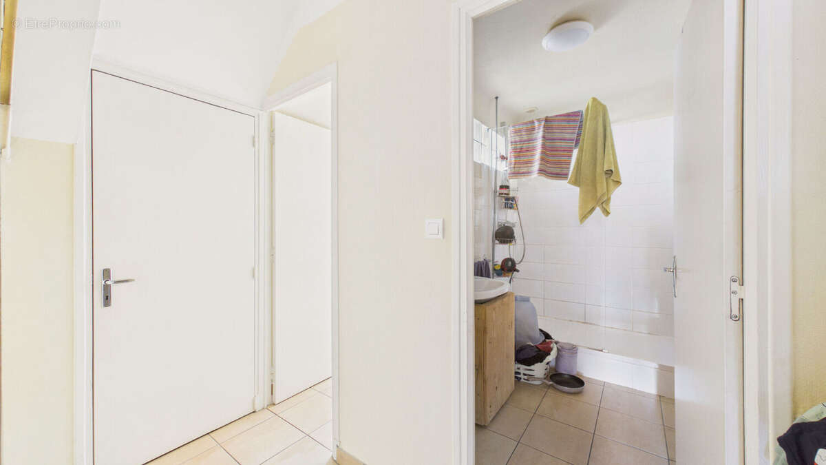 Appartement T2 Bis Loué - RODEZ FAUBOURG - photo 9