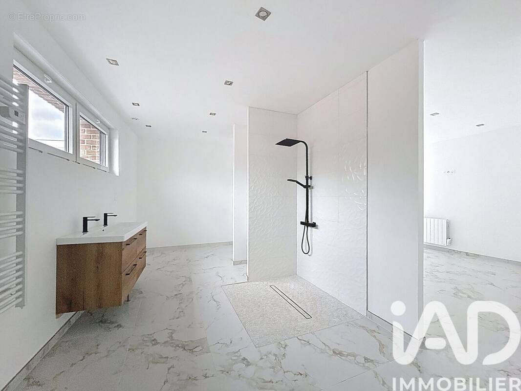 Photo 1 - Maison à BOUCHAIN