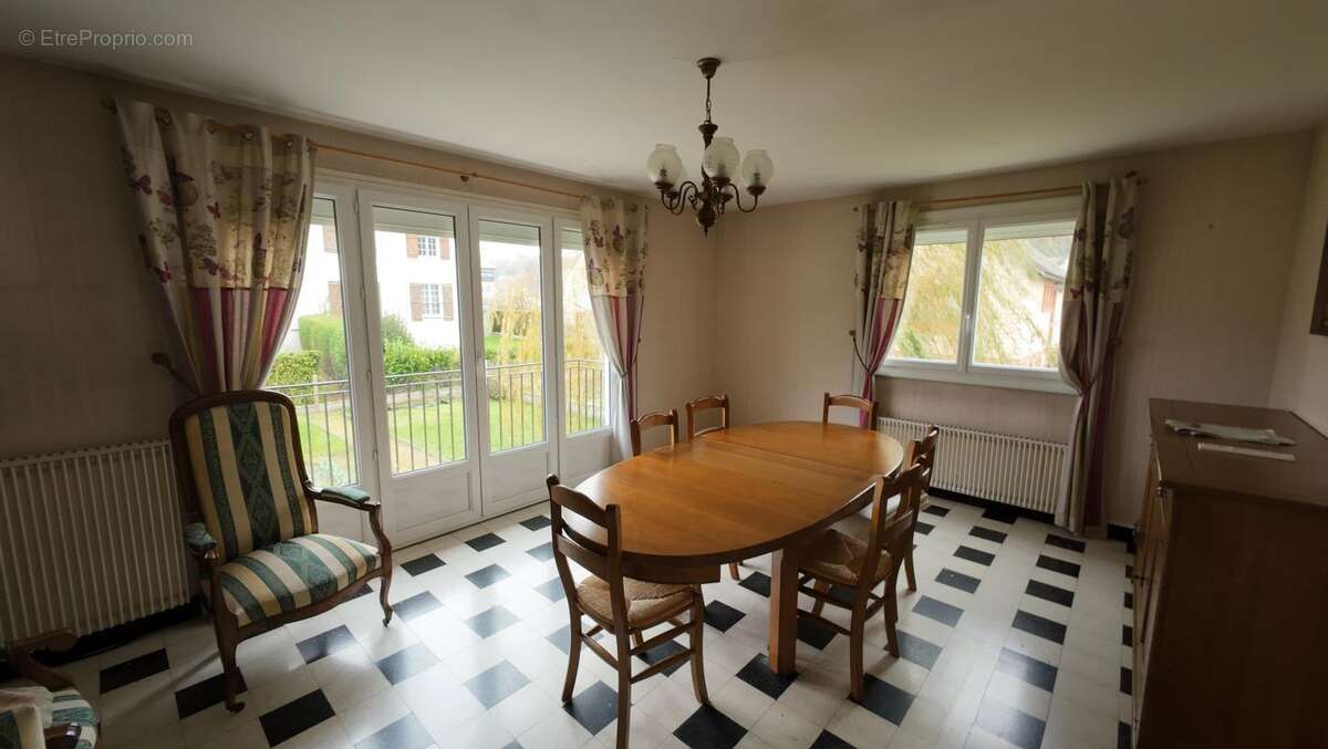 Maison à CANY-BARVILLE