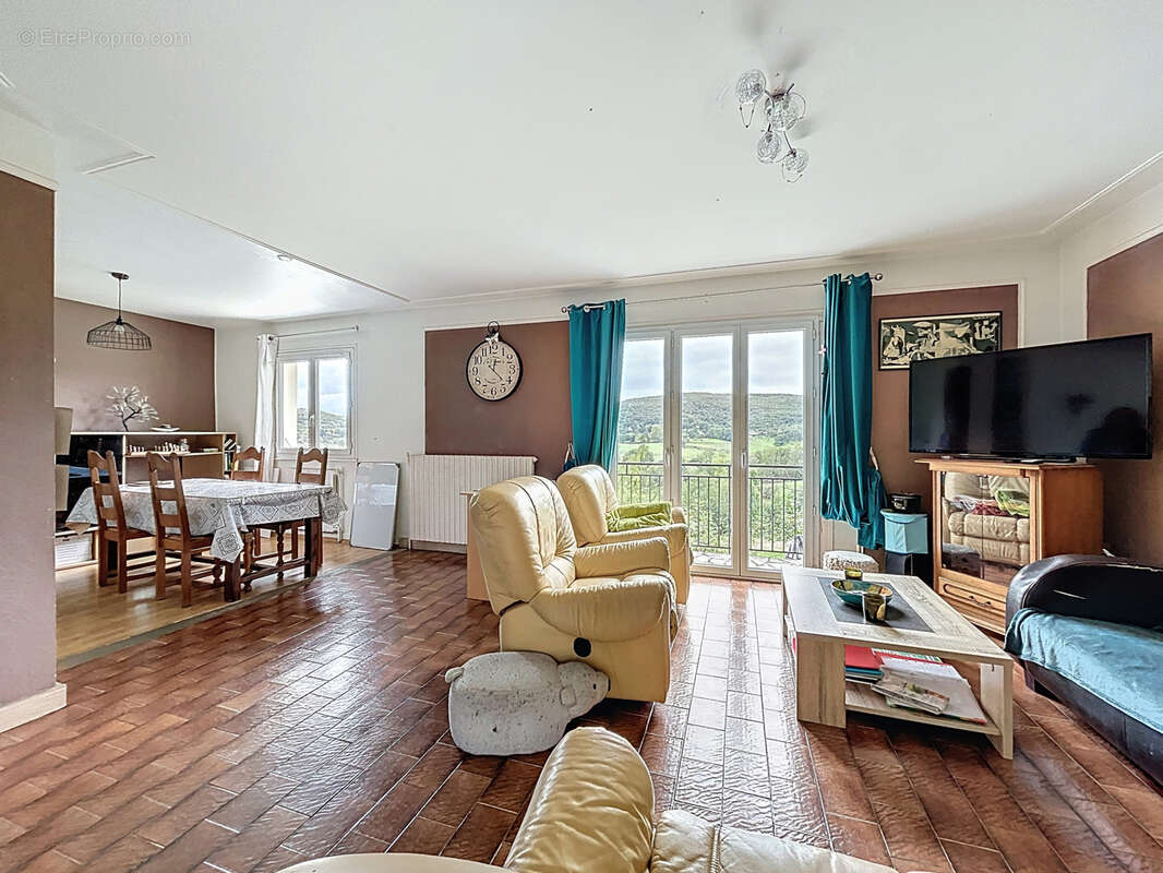 Maison à LA FEUILLADE