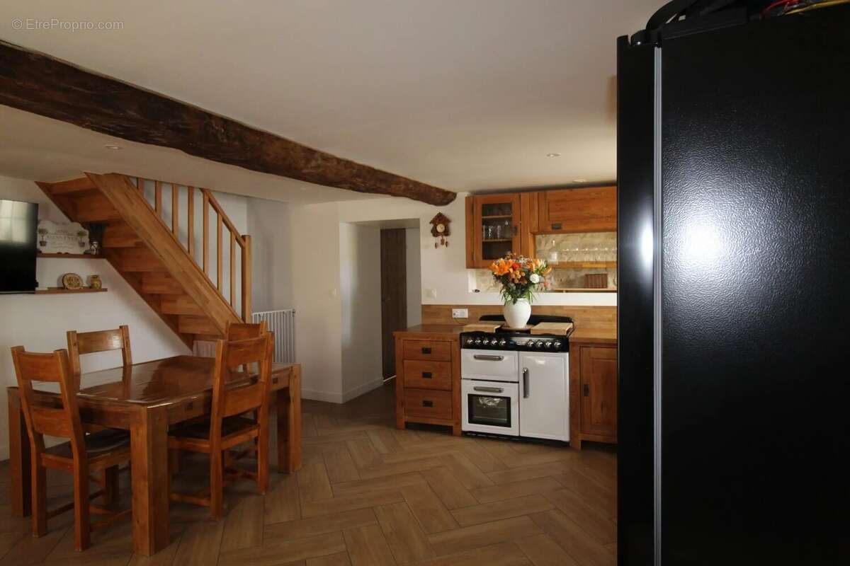 Maison à BREUIL-LA-REORTE