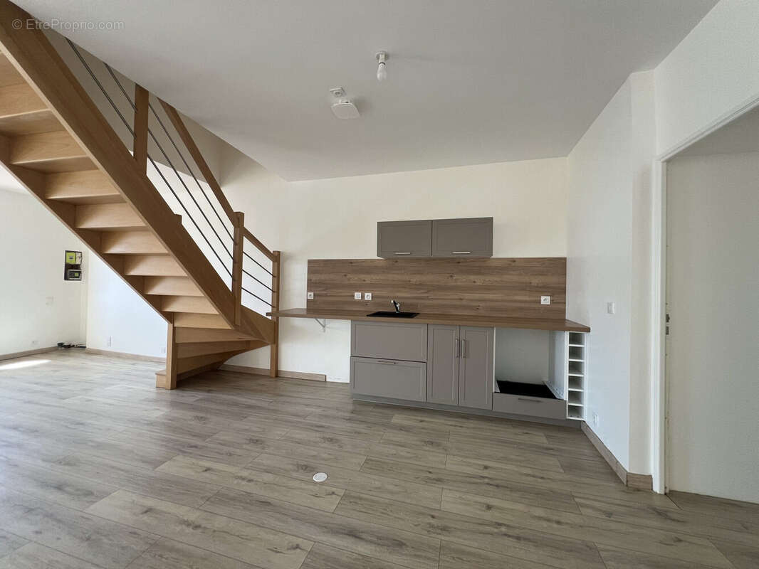 Maison 136 m² à Saint-Laurent-En-Caux  - photo 9