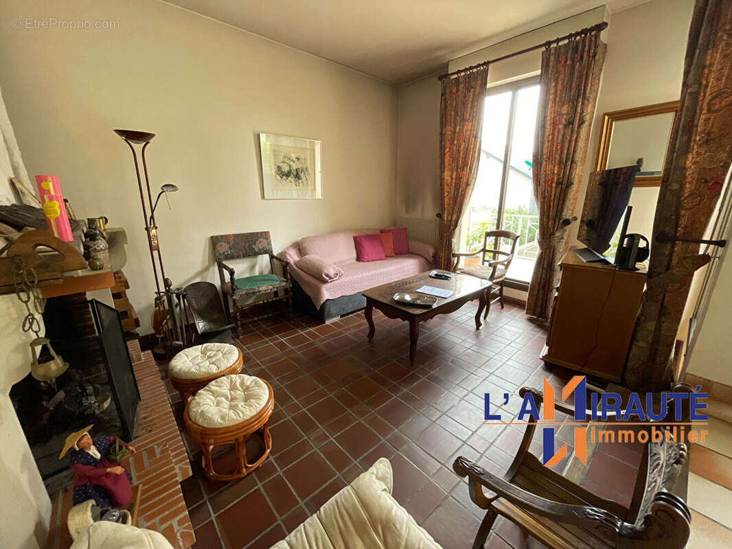 Maison de 173m2 avec un terrain de 800m2 à Chatou - photo 9