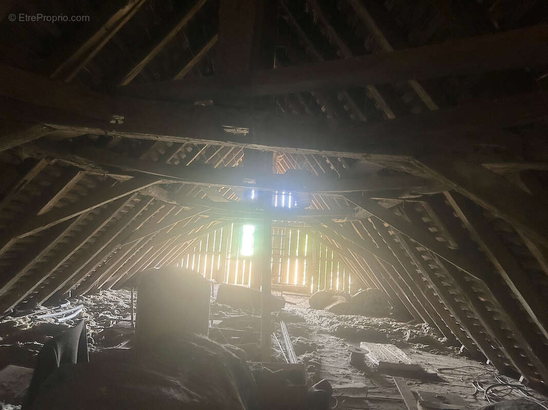 Maison Perigordine avec grange attenant sur 2.9 ha - photo 12