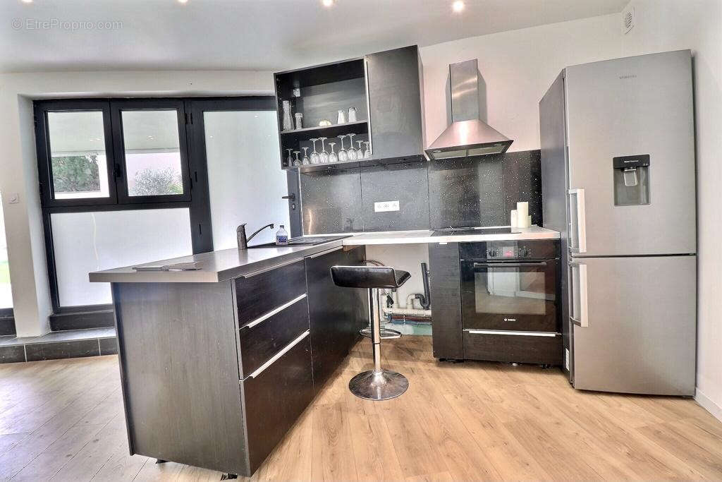 Appartement à MAREIL-MARLY