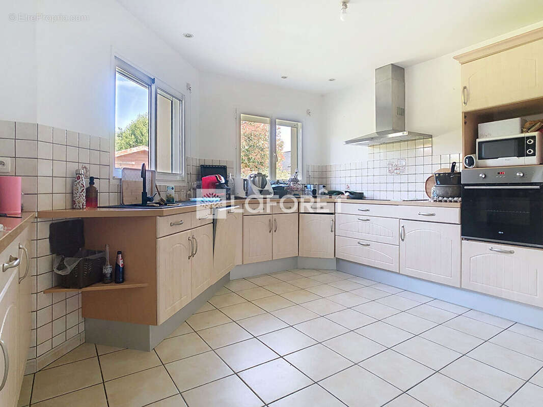 Maison à MAURE-DE-BRETAGNE