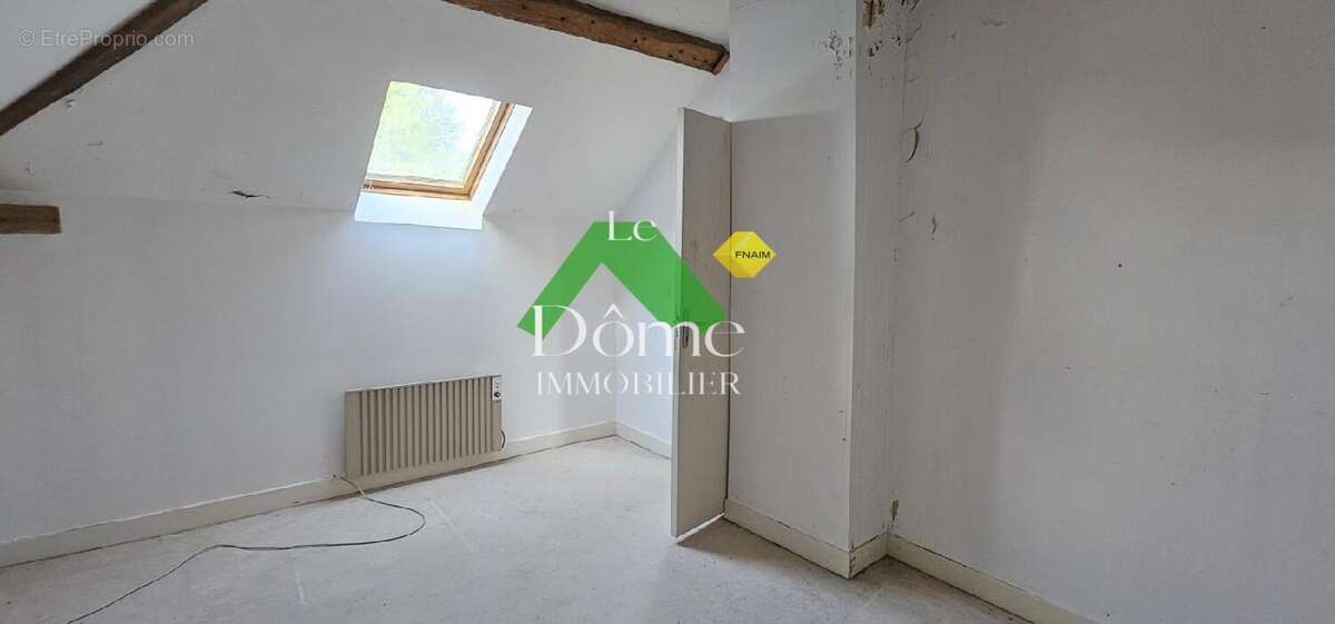 Maison 92 m² à Saint-Crepin-Ibouvillers  - photo 7