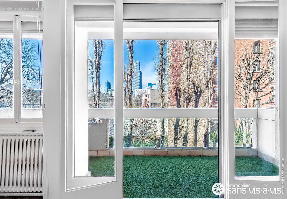 Appartement à NEUILLY-SUR-SEINE