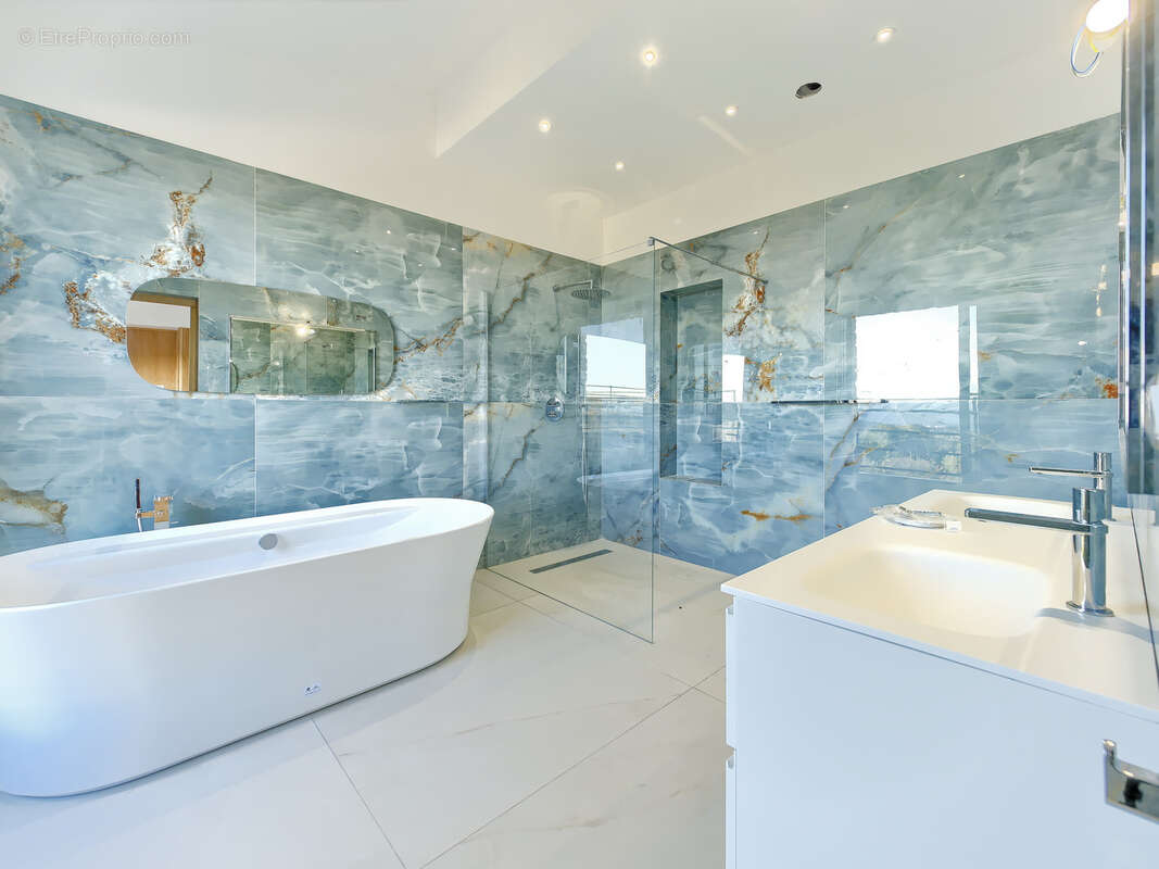 Maison à LA COLLE-SUR-LOUP