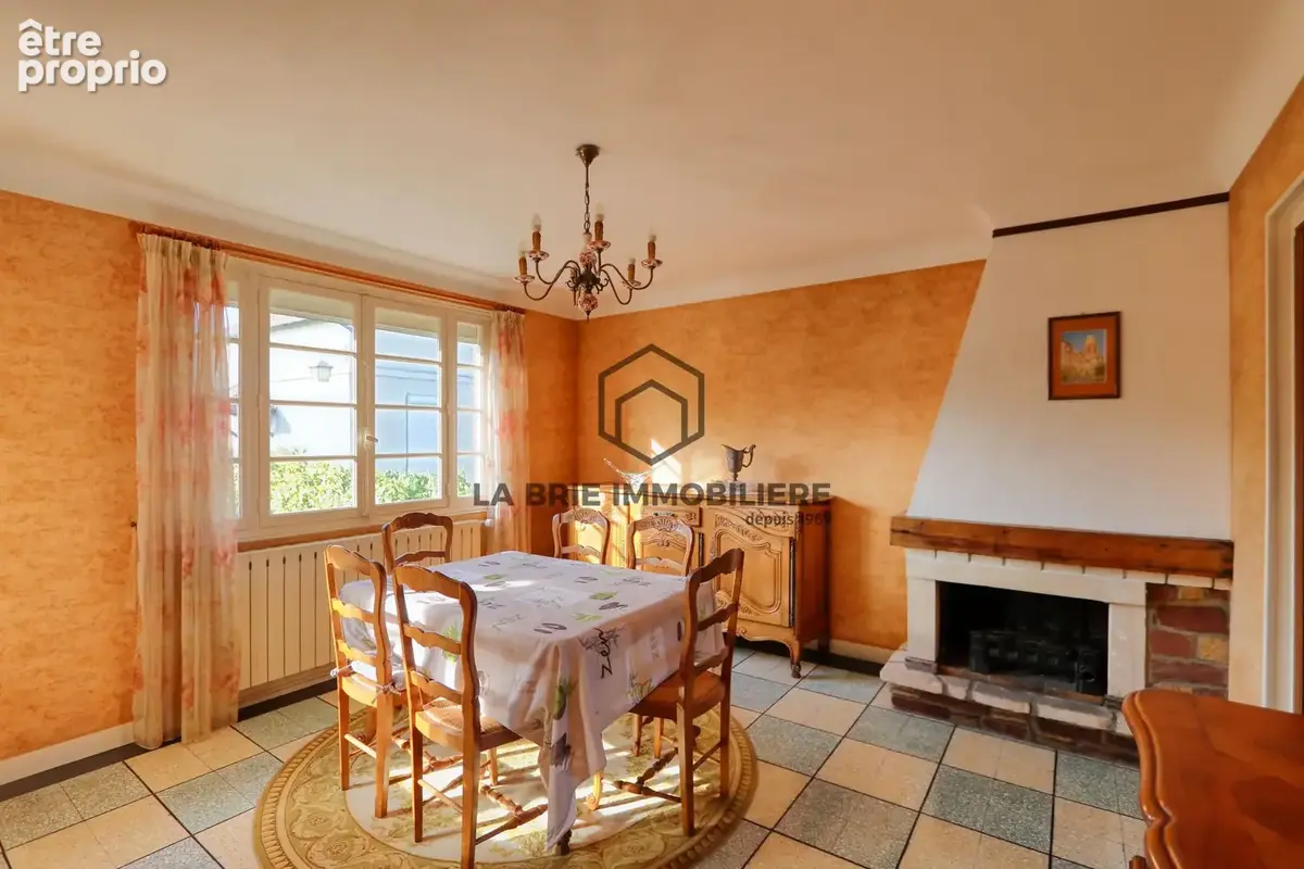 Maison 4 pièces 80 m² à vendre à Varennes-Jarcy (91480) - photo 6