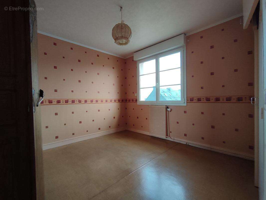 MAISON 29370 ELLIANT , 5 chambres - photo 9