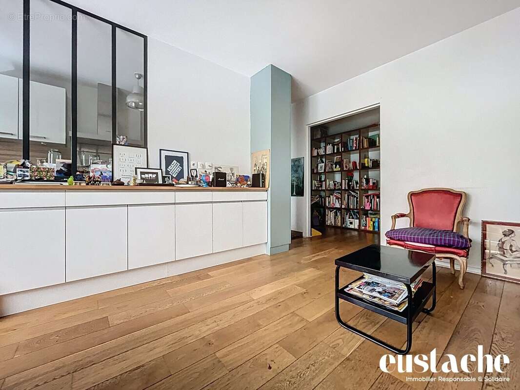 Appartement à PARIS-19E