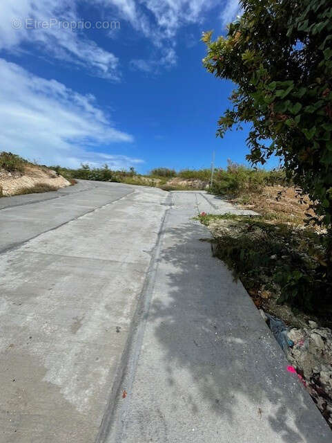 Terrain à PETIT-CANAL