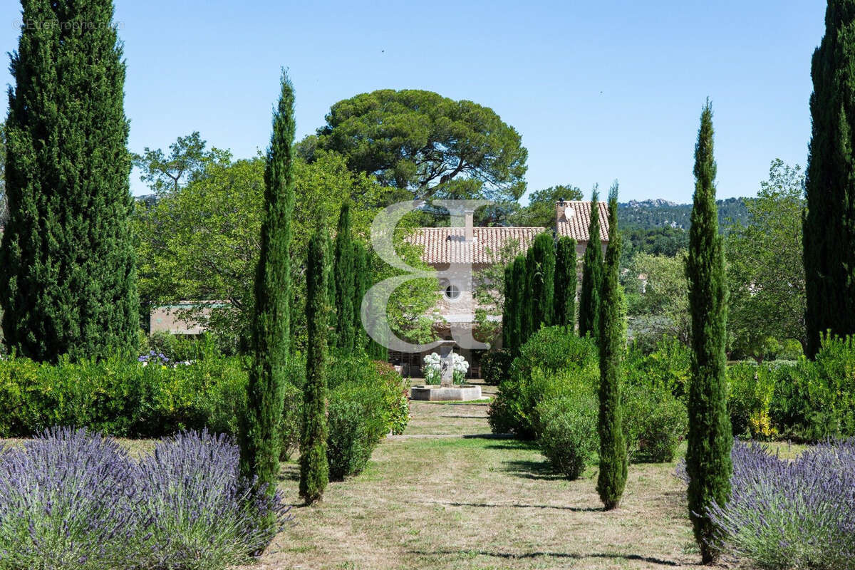 Maison à MAUSSANE-LES-ALPILLES