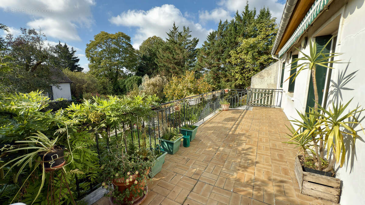 Maison à SAINT-GRATIEN