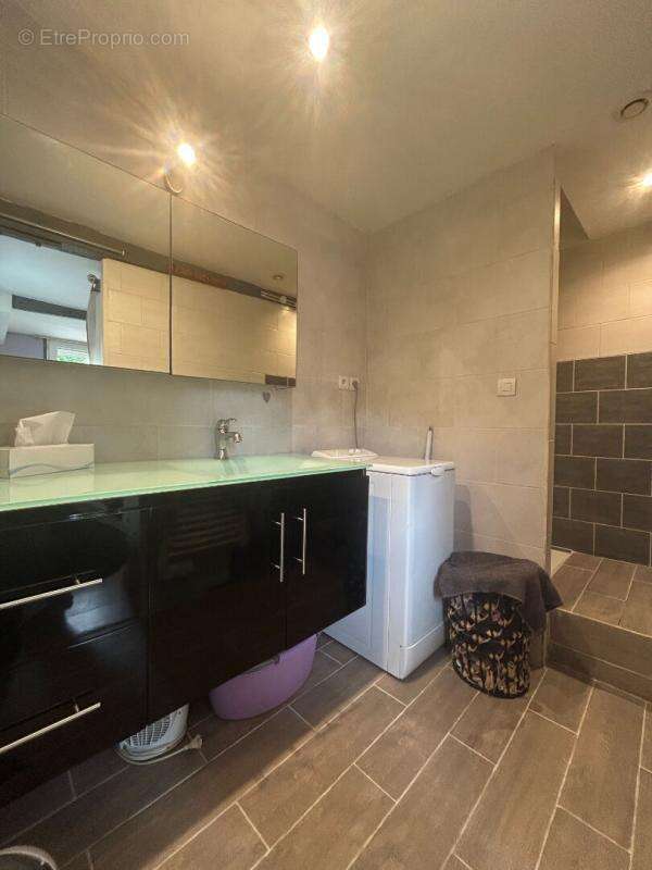 14370 Maison 102 m² en parfait état 183 800 - photo 8