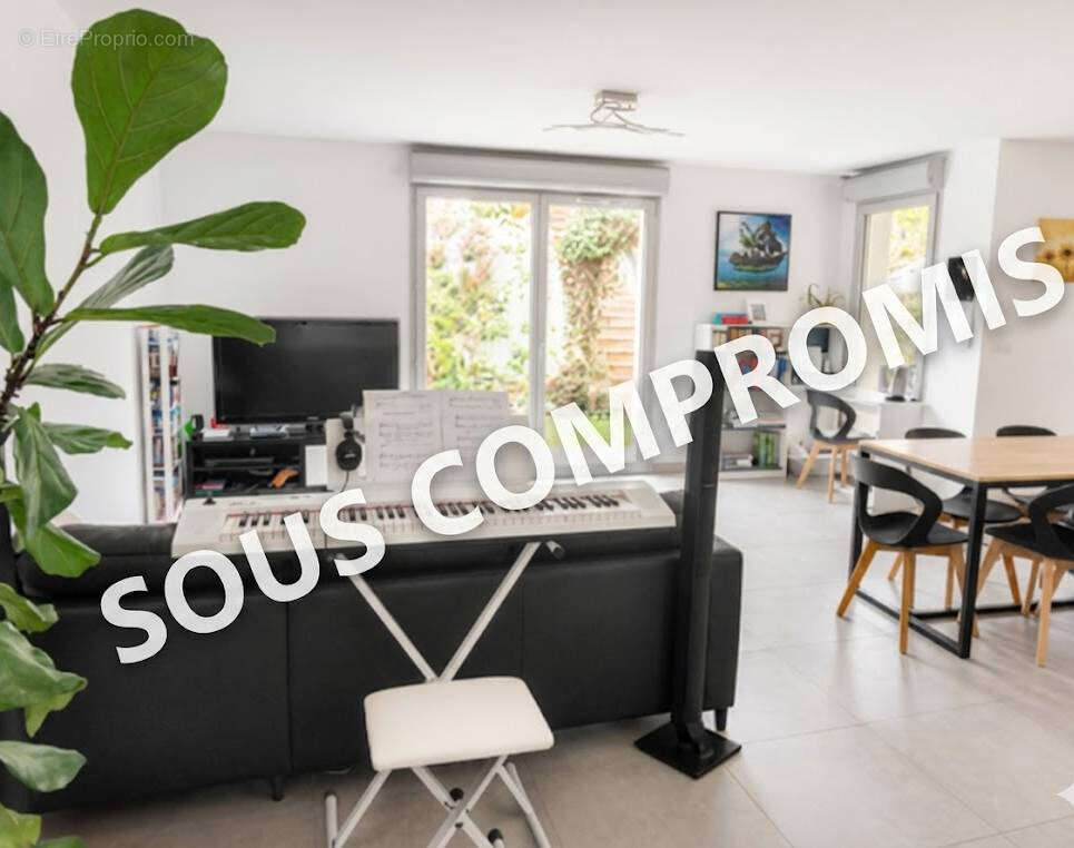 Appartement à FLOURENS