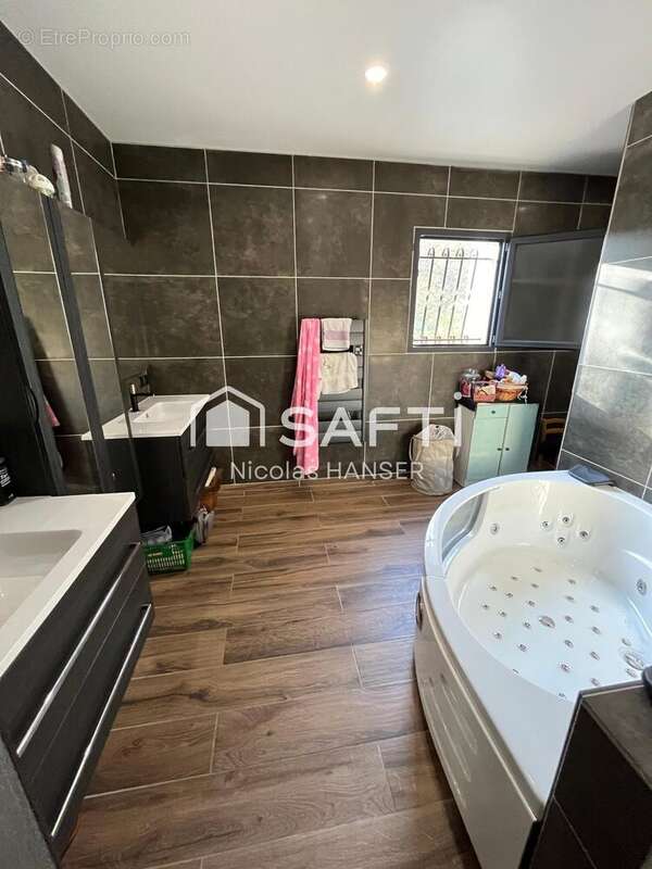 Photo 5 - Maison à BESSEGES