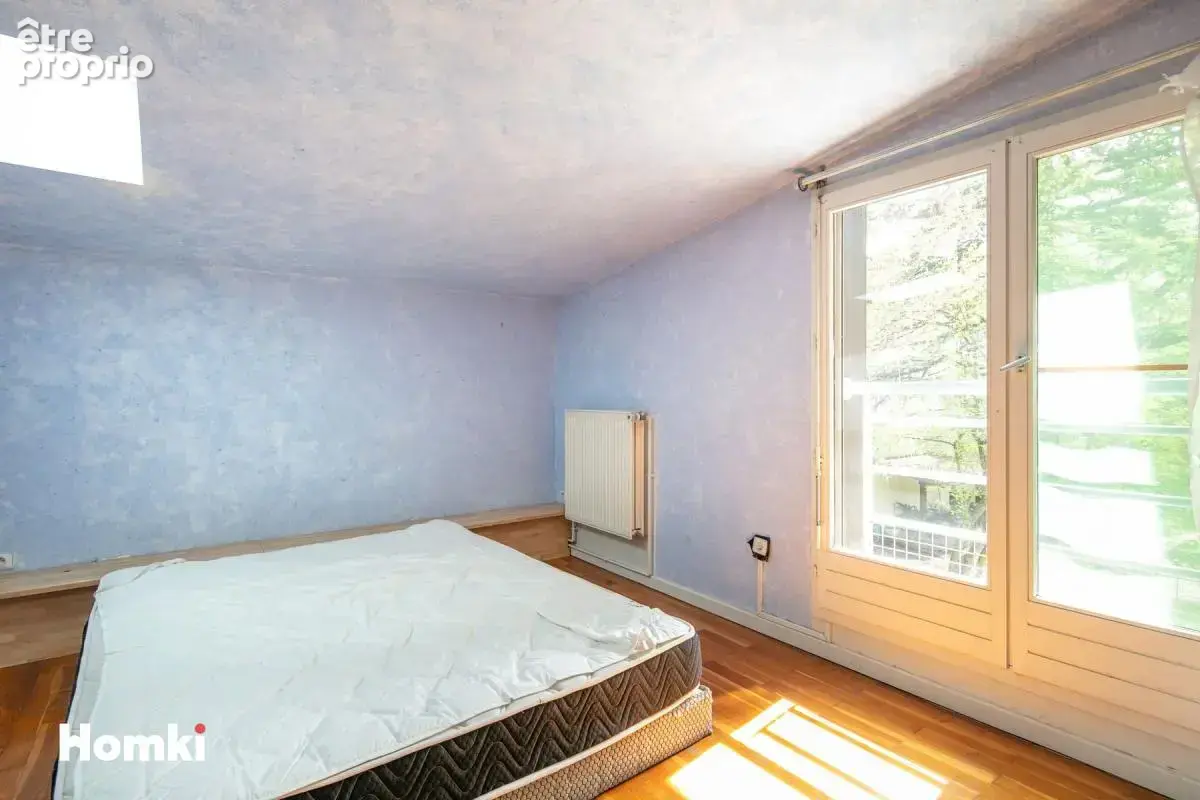 Maison de 226 m² au cœur d’un jardin arboré de 1 500 m² – Fraîcheur, calme et verdure - photo 24