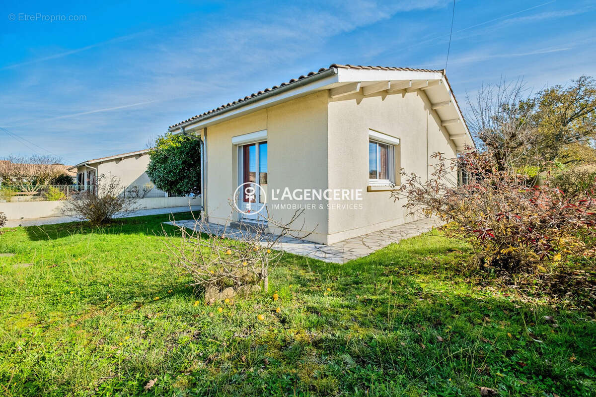 Maison à LE HAILLAN