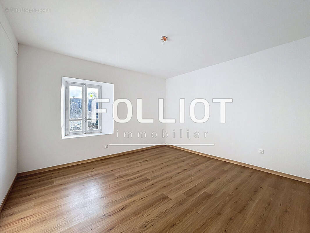 Maison à SAINT-SAUVEUR-LA-POMMERAYE