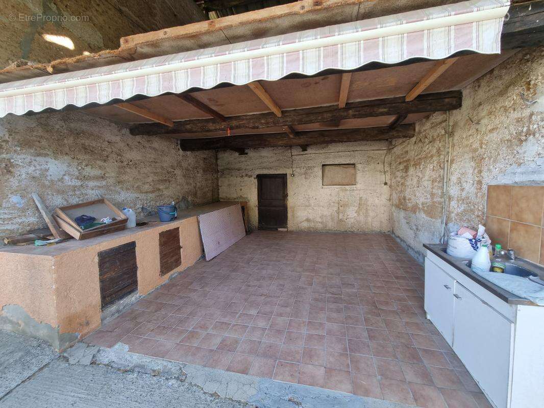 Opportunité à Chatonnay – À rénover ou clé en main selon votre projet - photo 6