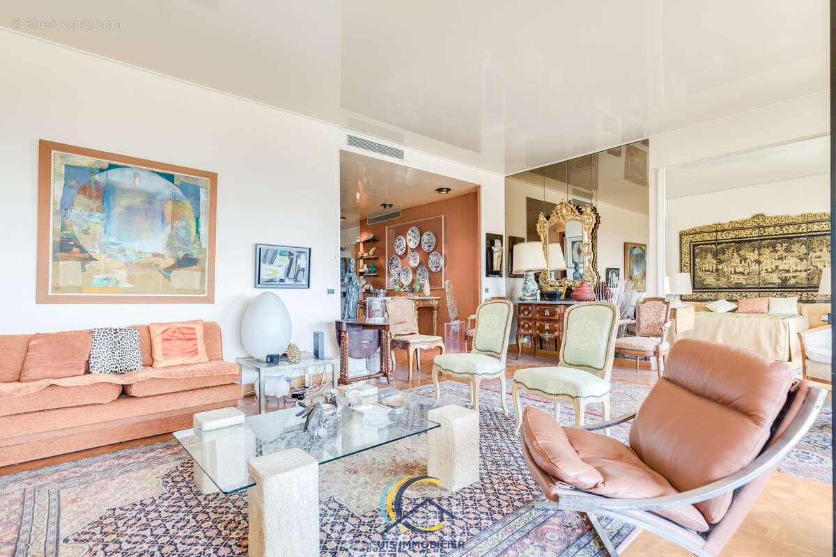 Appartement à MARSEILLE-8E