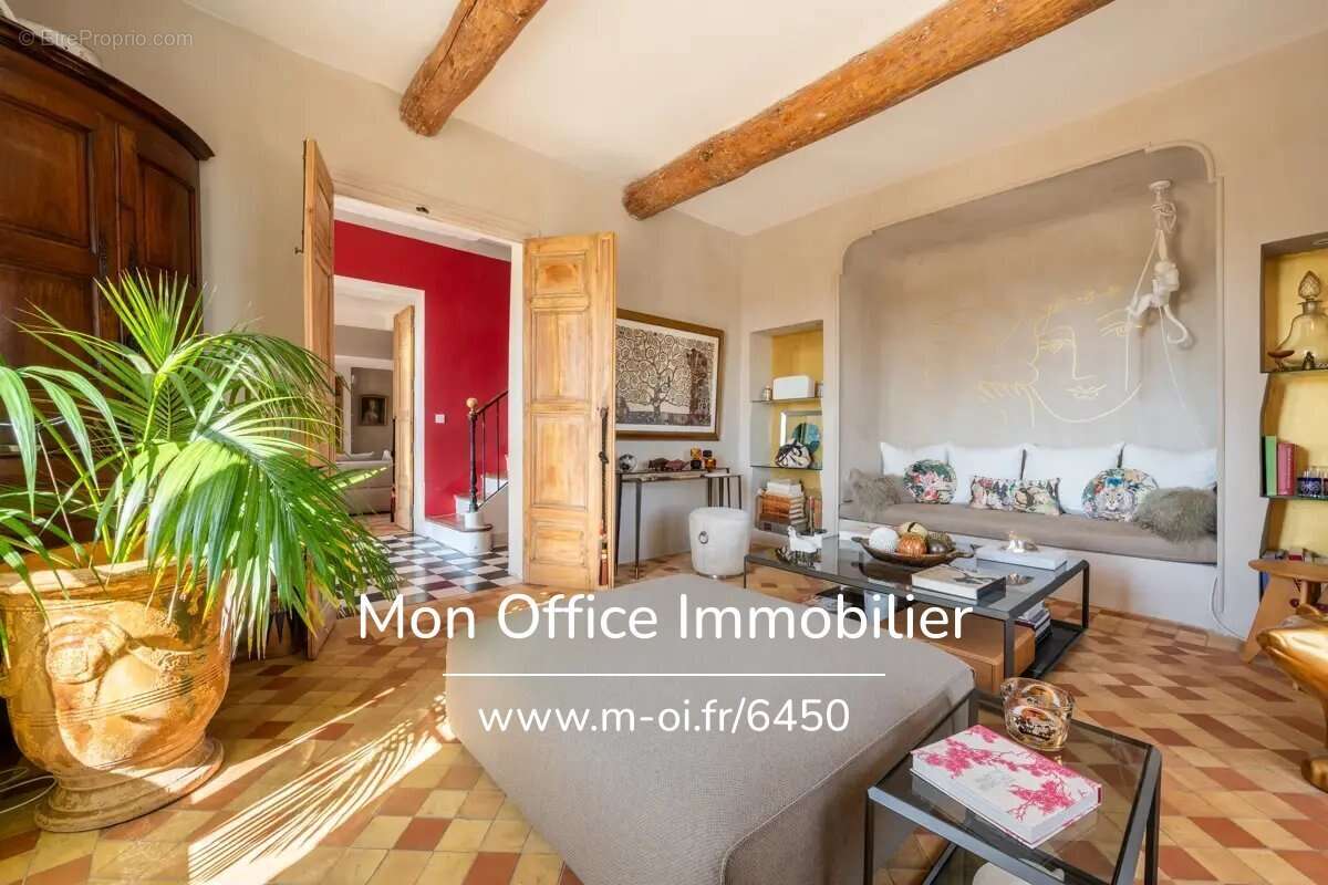 Maison à LE THOLONET