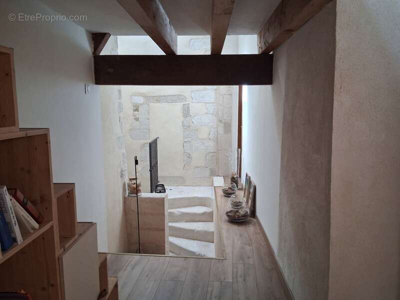 Maison à DOMAZAN