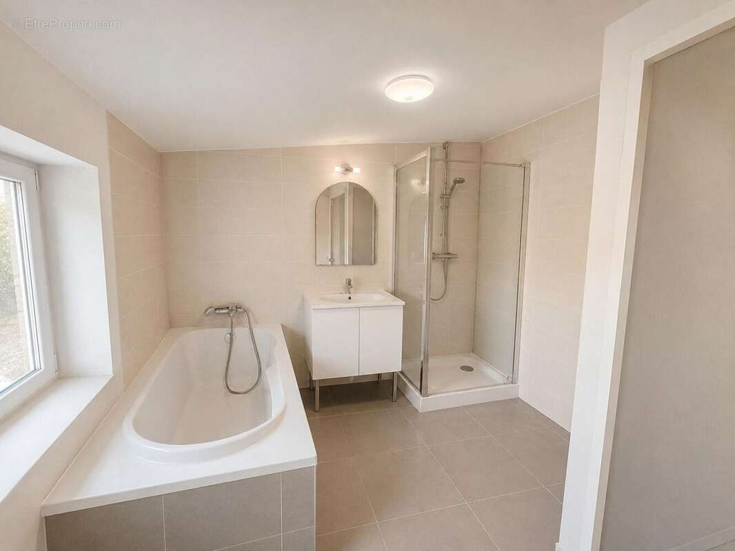 Maison 78 m² à Fougere  - photo 5