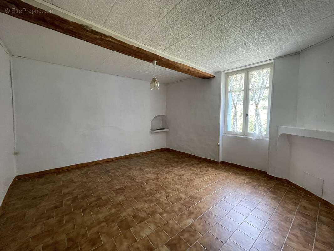 Maison à SAINT-HIPPOLYTE-DU-FORT