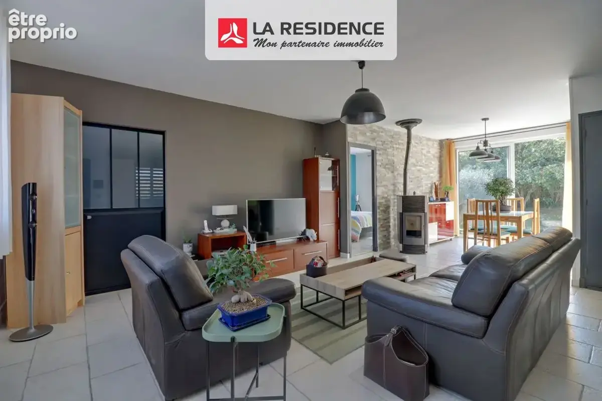 Maison 5 pièces 77 m² à vendre à Maule (78580) - photo 2