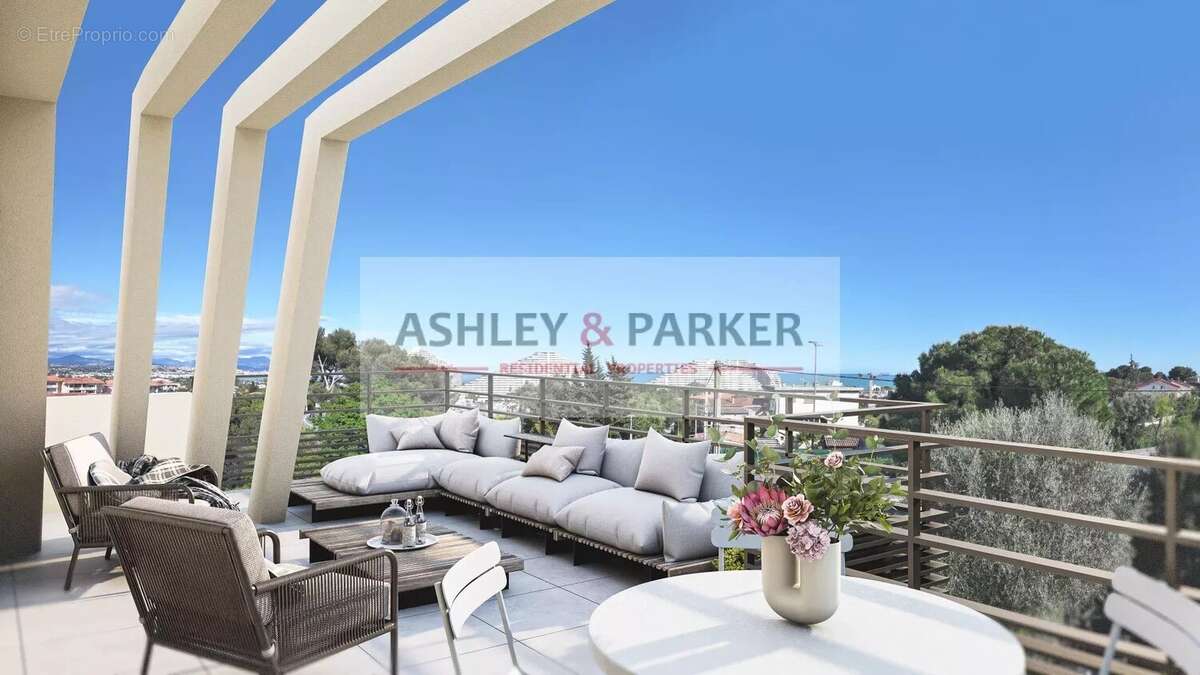 Appartement à VILLENEUVE-LOUBET