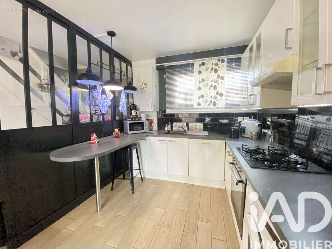 Photo 7 - Appartement à BRIE-COMTE-ROBERT