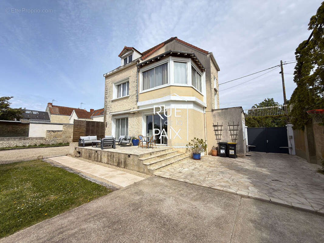 Maison Chatellerault 7 pièce(s) 229 m2 - photo 11