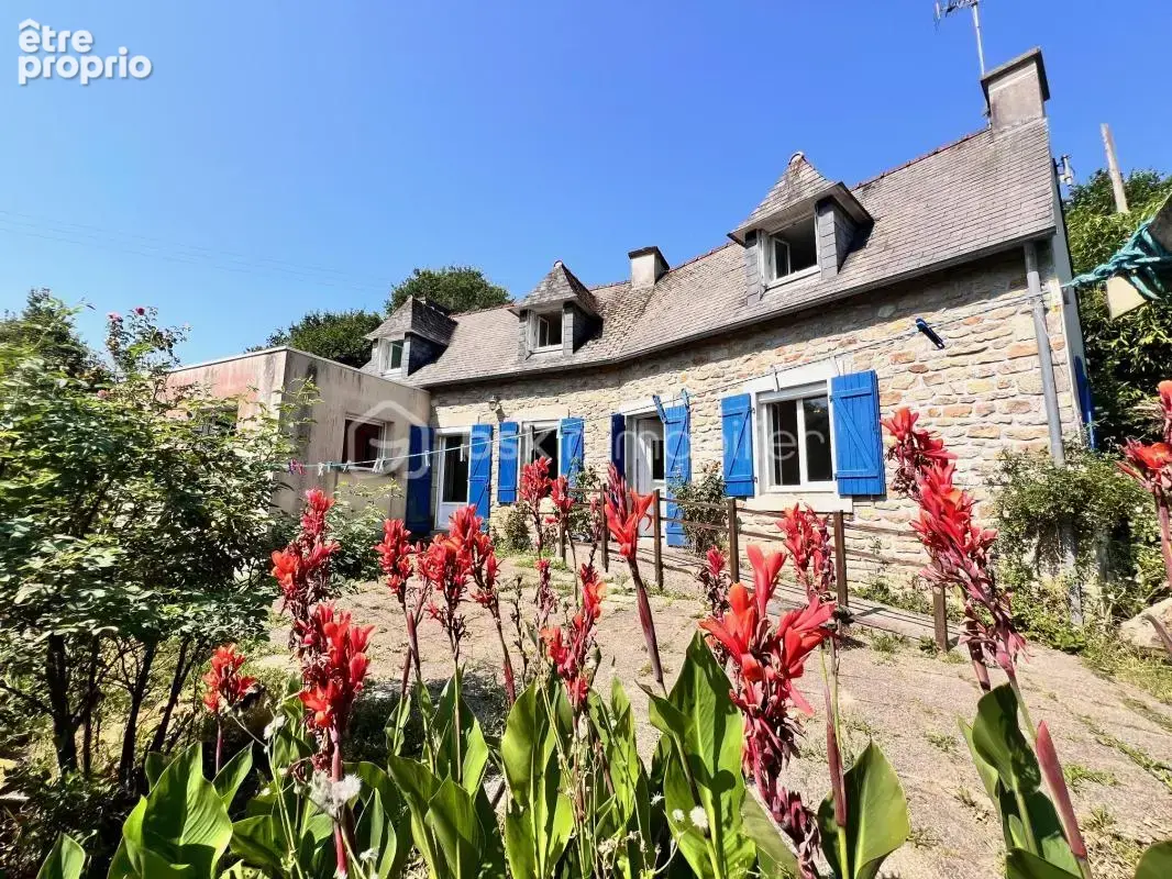 Maison à LANGOLEN