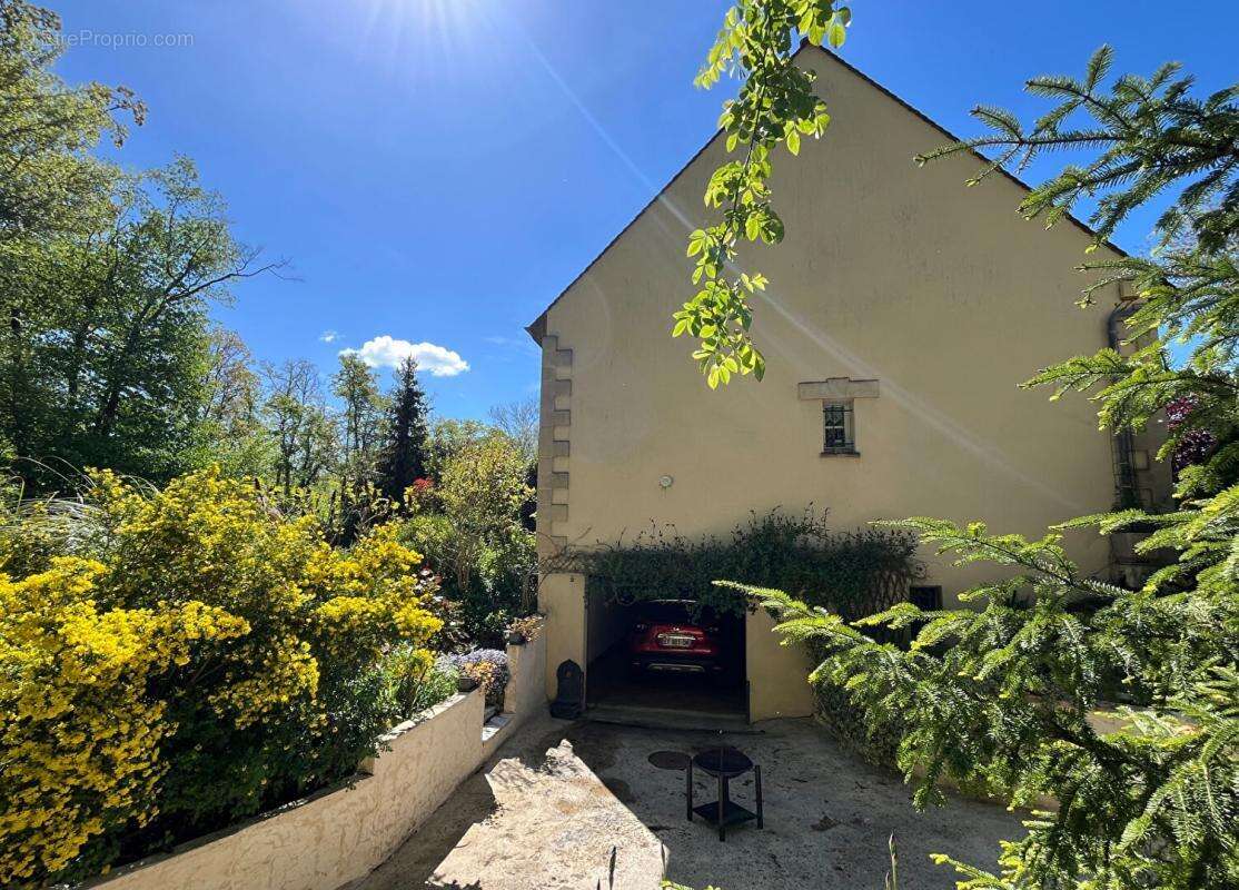 Maison à COMPIEGNE