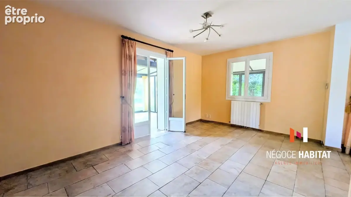 Villa  double garage grand terrain constructible - photo 10