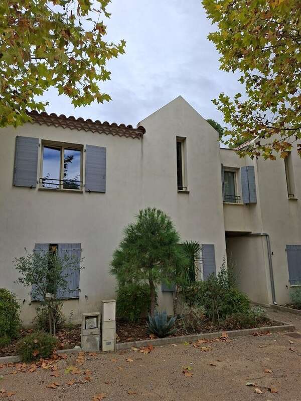 Maison à LEZIGNAN-LA-CEBE