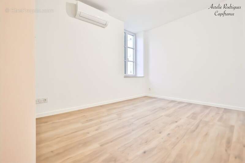 Maison à PONT-DE-VAUX