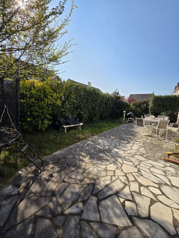 Maison à SAVIGNY-SUR-ORGE