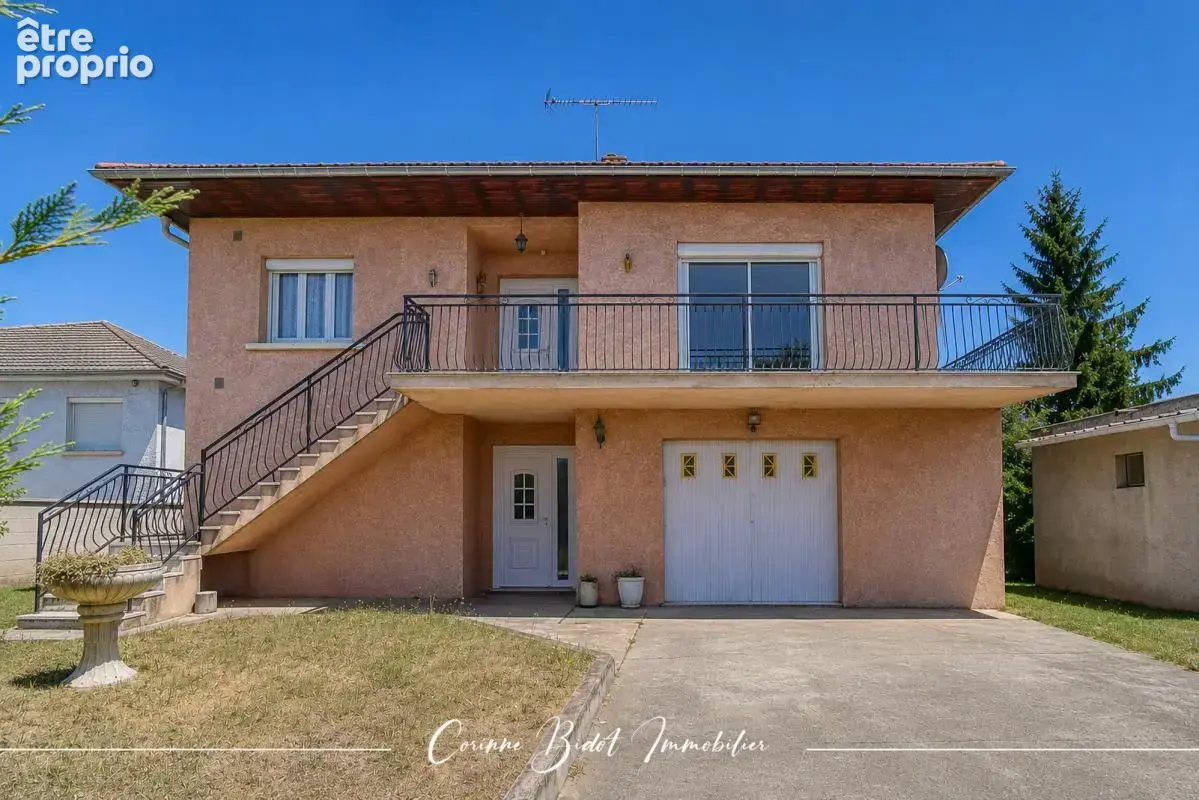 Maison 191 m² à Saint-Pierre-De-Chandieu  - photo 2