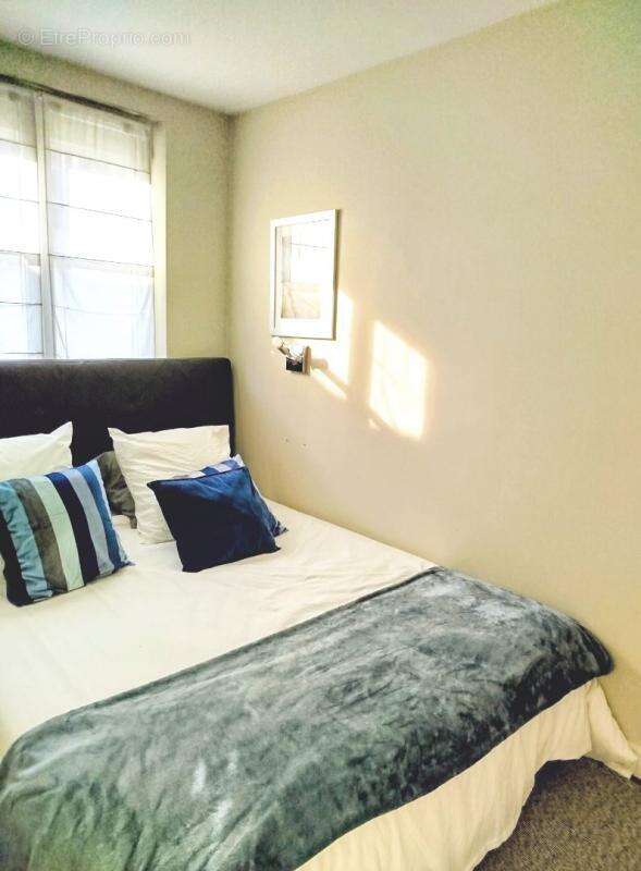 Appartement à PARIS-8E