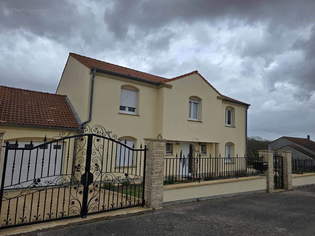 Maison à NOISSEVILLE