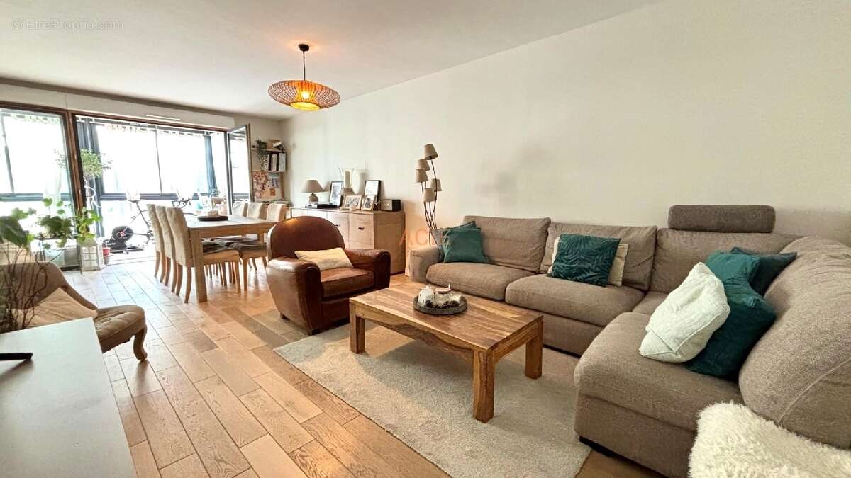 Appartement à LOUVRES