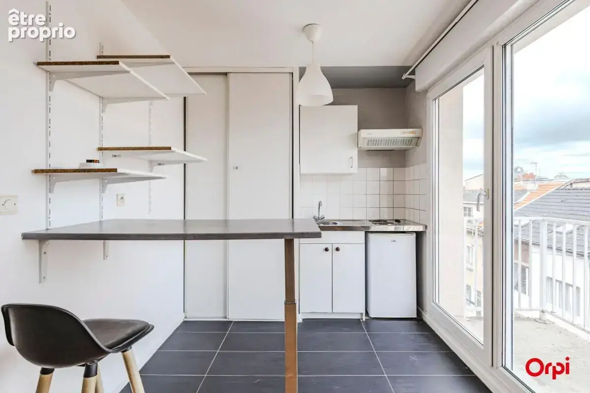 Studio 25 m² avec balcon – Secteur Laon à Reims – Idéal investisseur ou 1er achat - photo 2