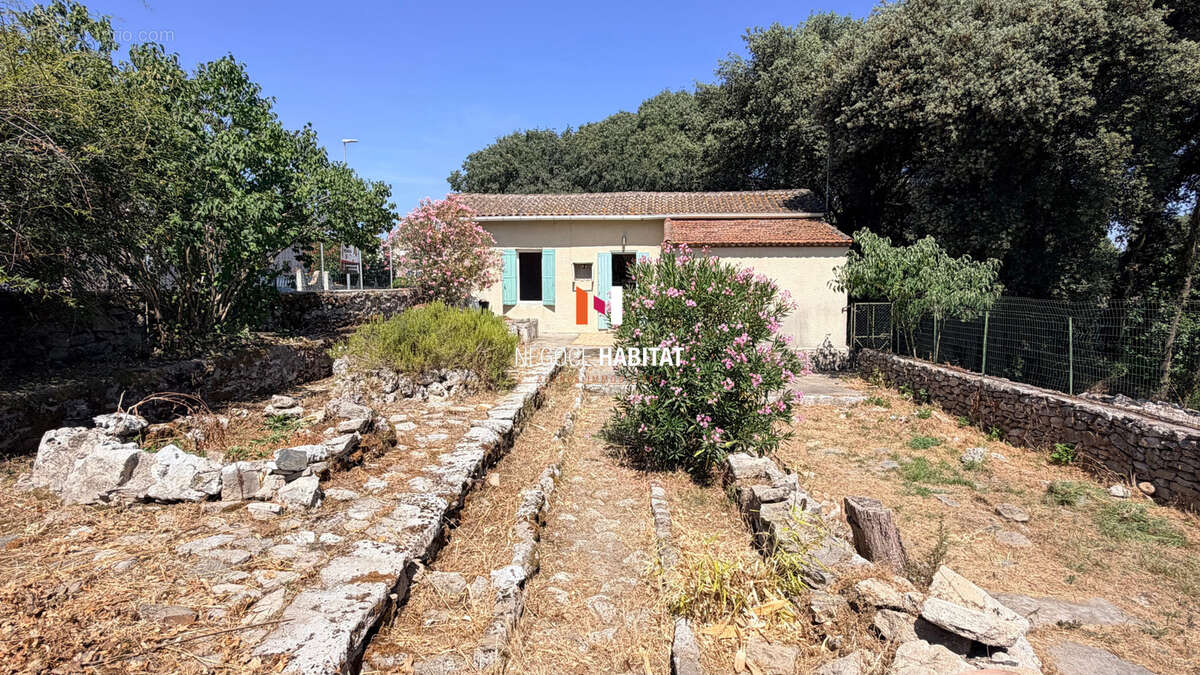 Un bien rare au cœur de Boisseron ! Maison de village à rénover avec terrain - photo 7
